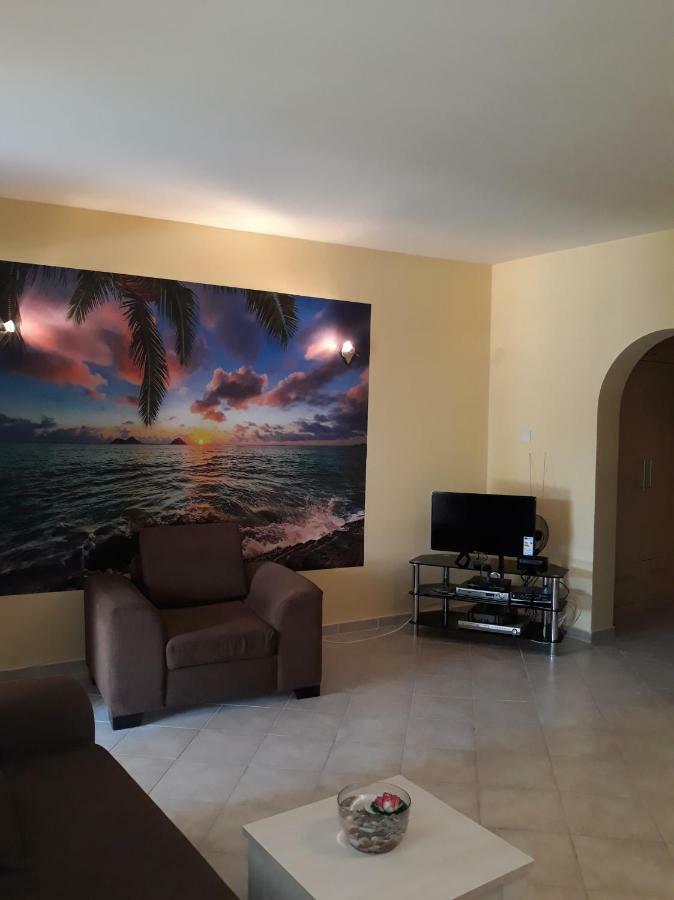 Sunrise Beach Club Gastria Bagian luar foto